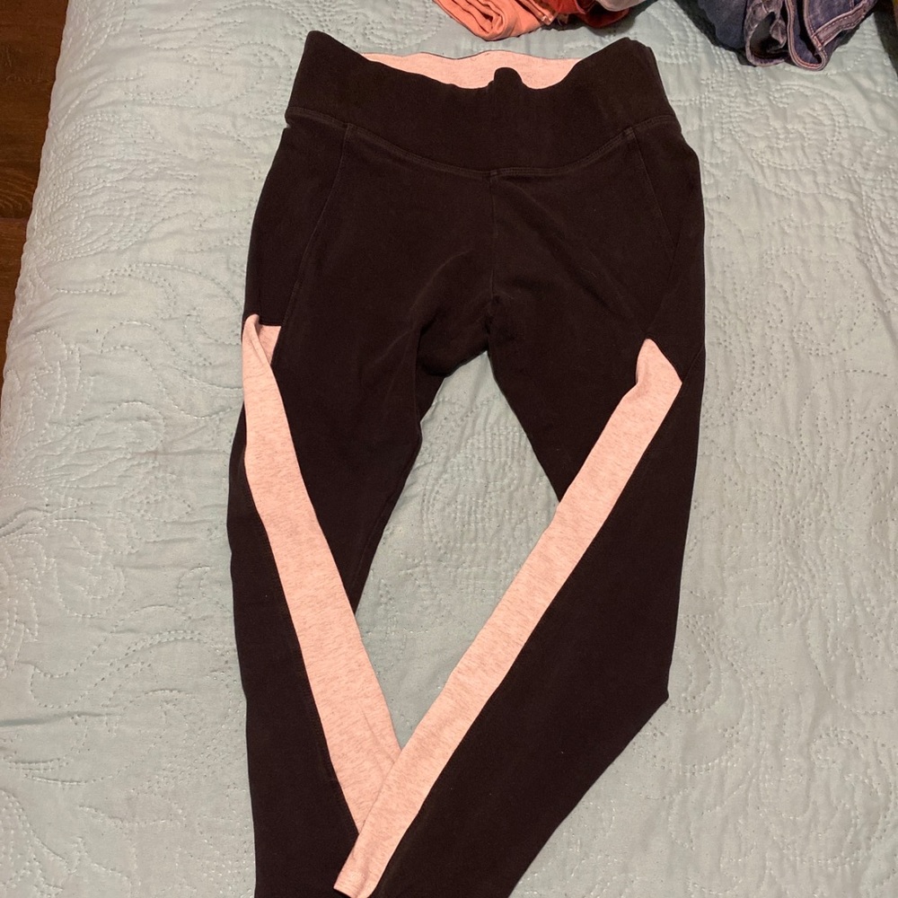 Pink Victoria’s Secret leggings